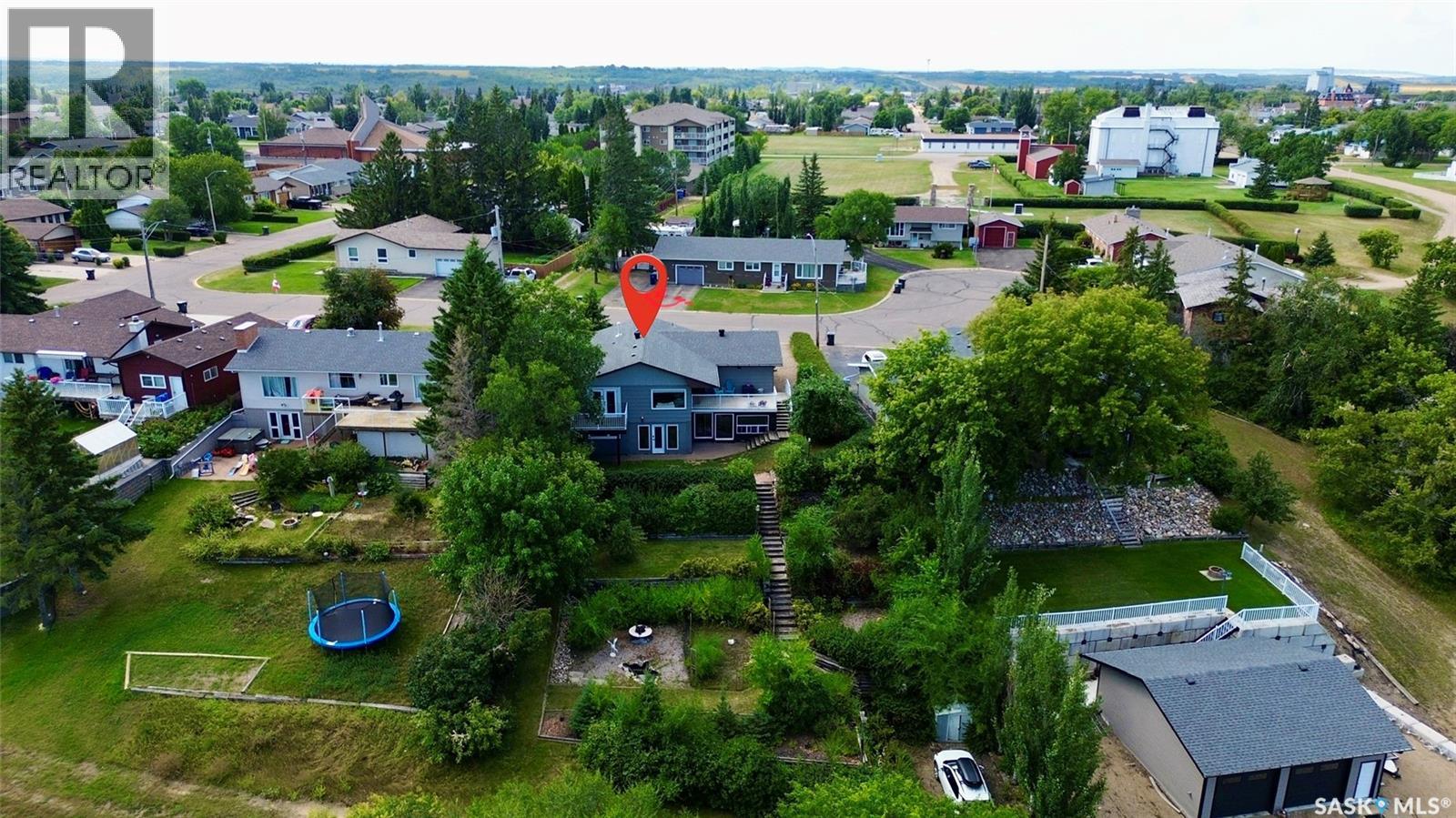 9 1st AVENUE - Image 44