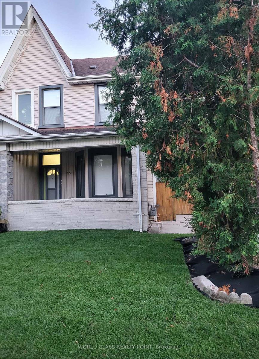 2 - 49 VINE AVENUE