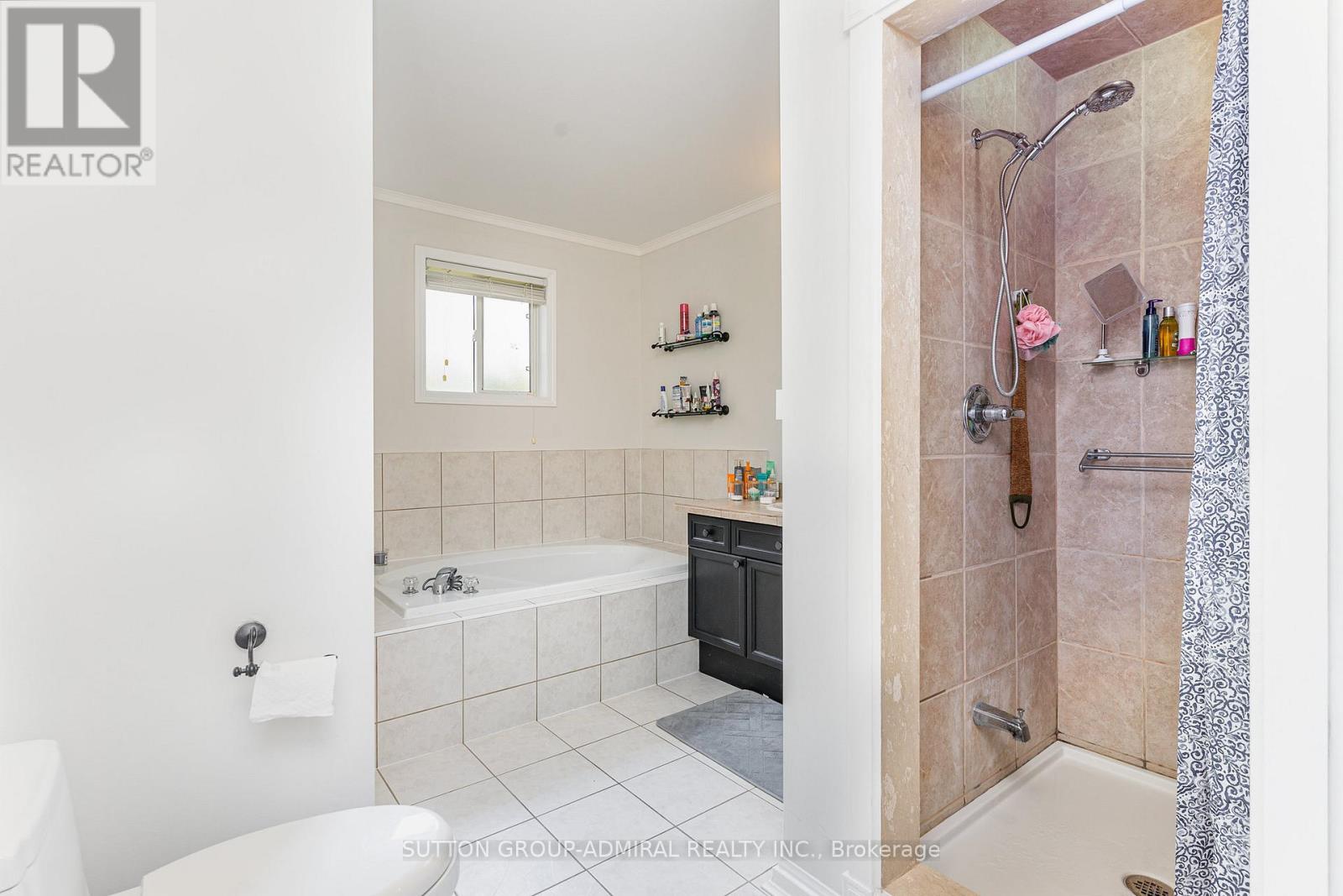 2225 AMBERGLEN COURT - 28
