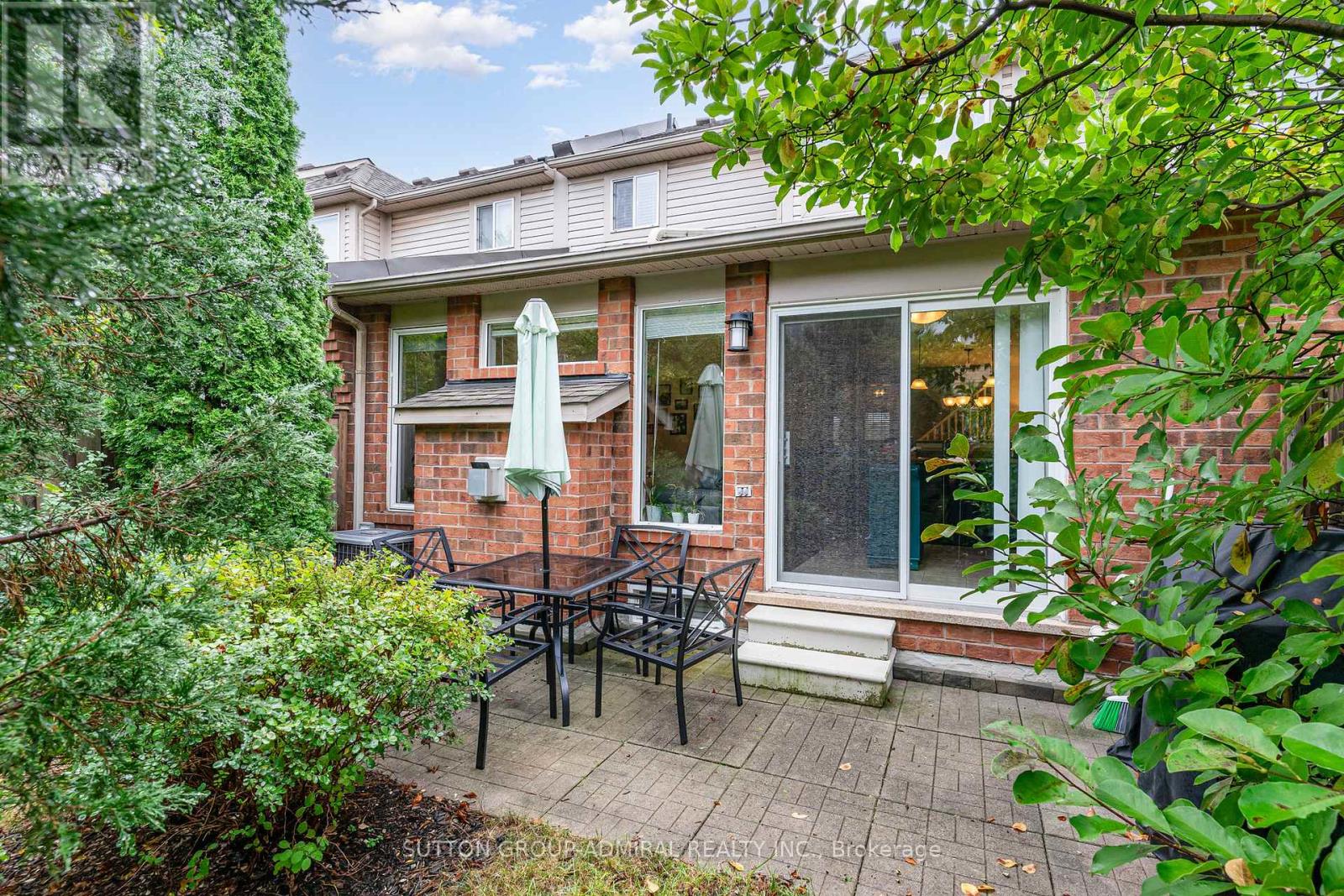 2225 AMBERGLEN COURT - 34