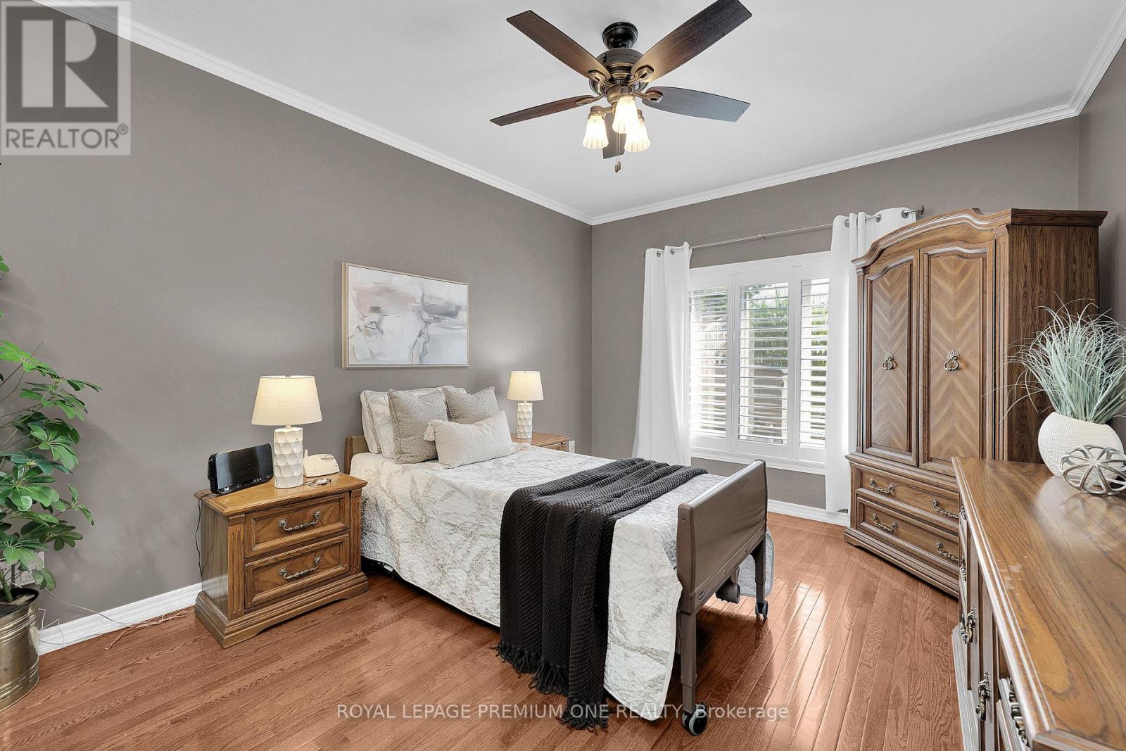 44 CONRAD PLACE - 18