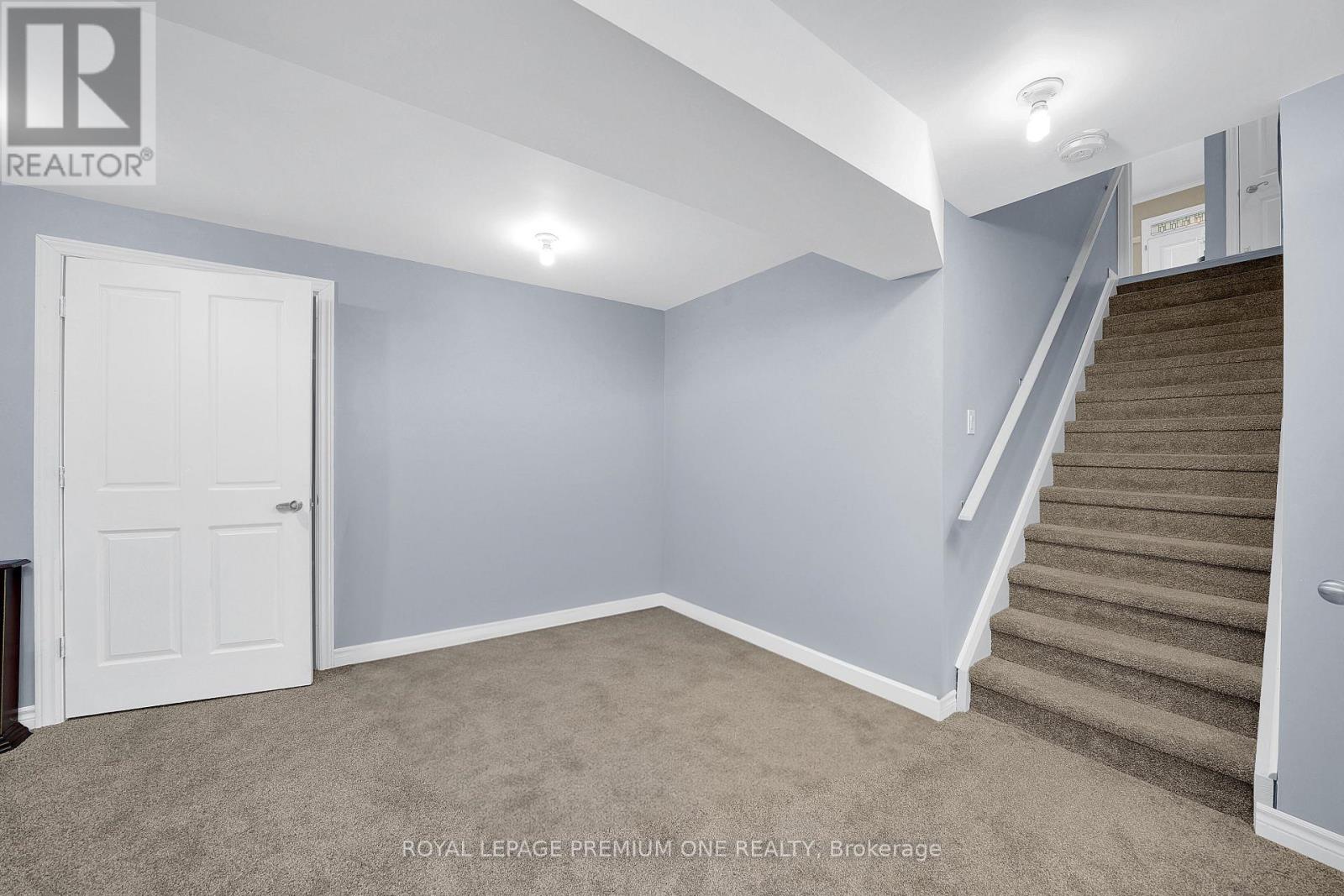 44 CONRAD PLACE - Image 27