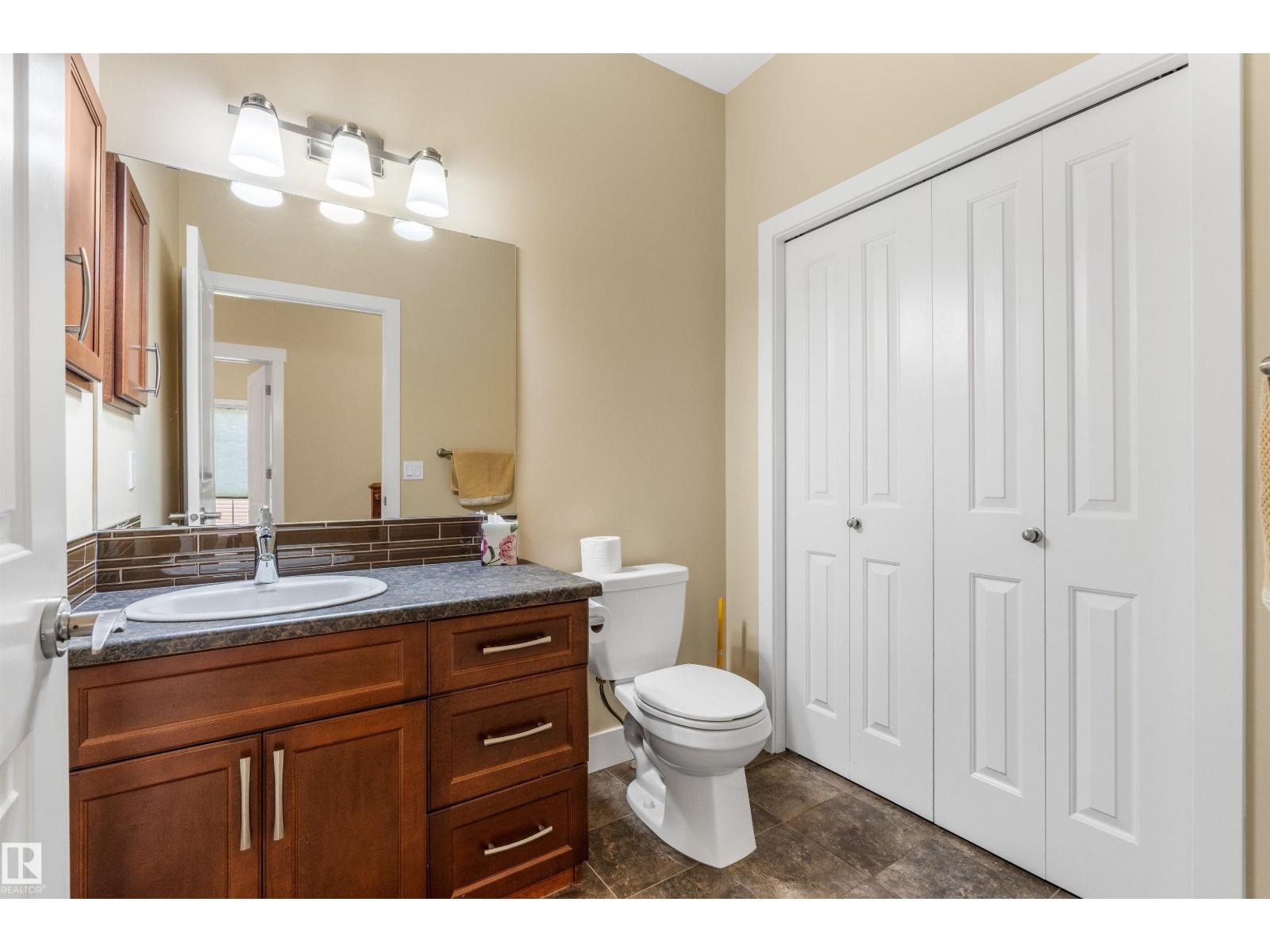 #214 50 HEATHERGLEN DR - 35