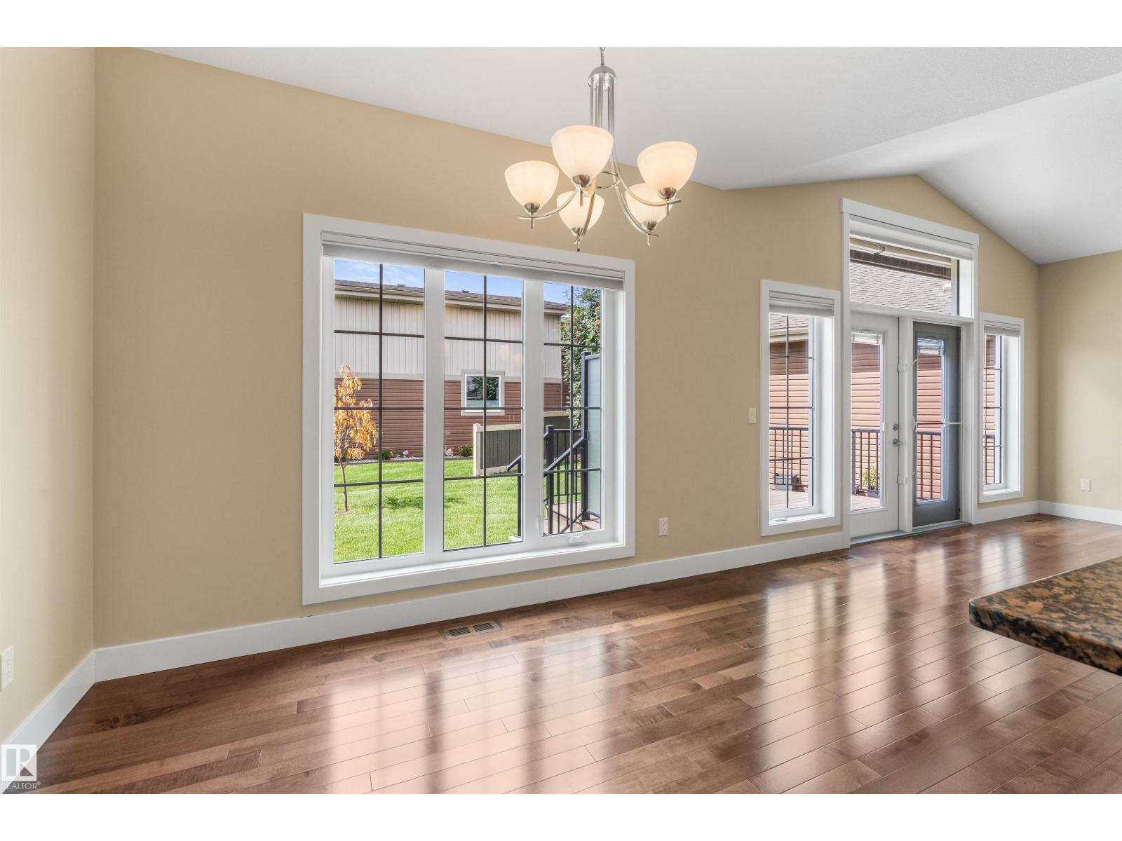 #214 50 HEATHERGLEN DR - Image 18