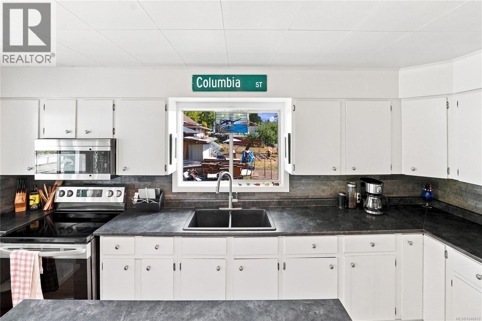 2148 Dick Ave, Nanaimo