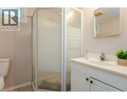 185 Cedarvale Crescent Unit# A, Waterloo, ON N2L4T3 Photo 33