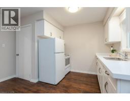 185 Cedarvale Crescent Unit# A, Waterloo, ON N2L4T3 Photo 14