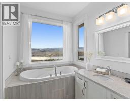 6666 Blackcomb Way, Vernon, BC V1B0A2 Photo 38