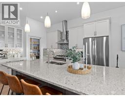 Full bathroom - 6666 Blackcomb Way, Vernon, BC V1B0A2 Photo 13