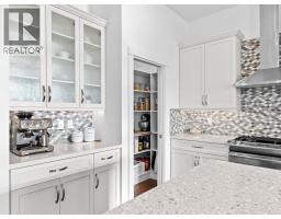 4pc Ensuite bath - 6666 Blackcomb Way, Vernon, BC V1B0A2 Photo 16