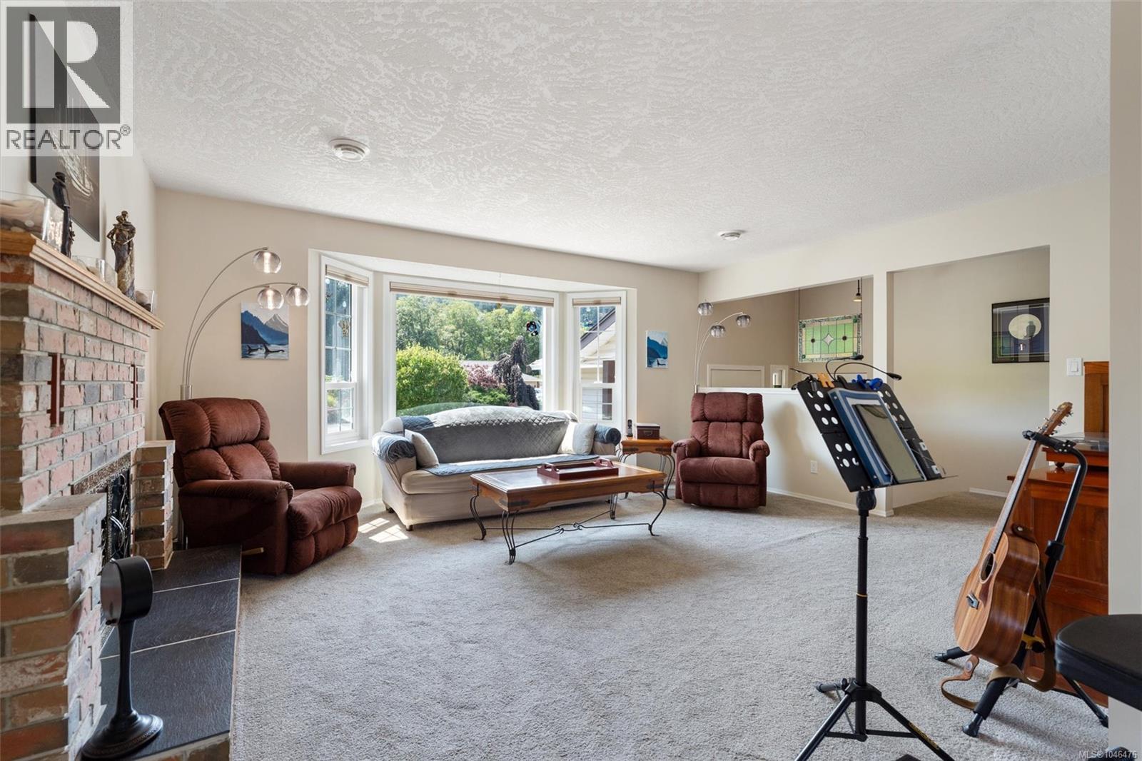 3137 Antrobus Cres - 13