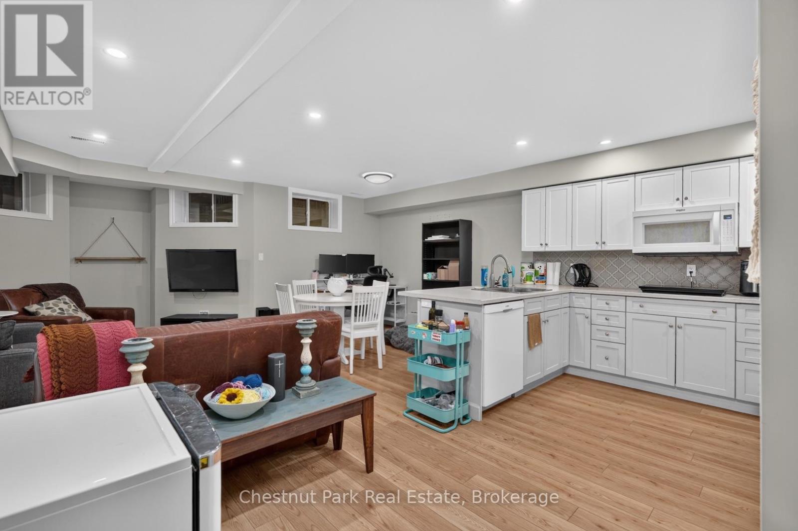 7 STORMONT COURT - Image 34