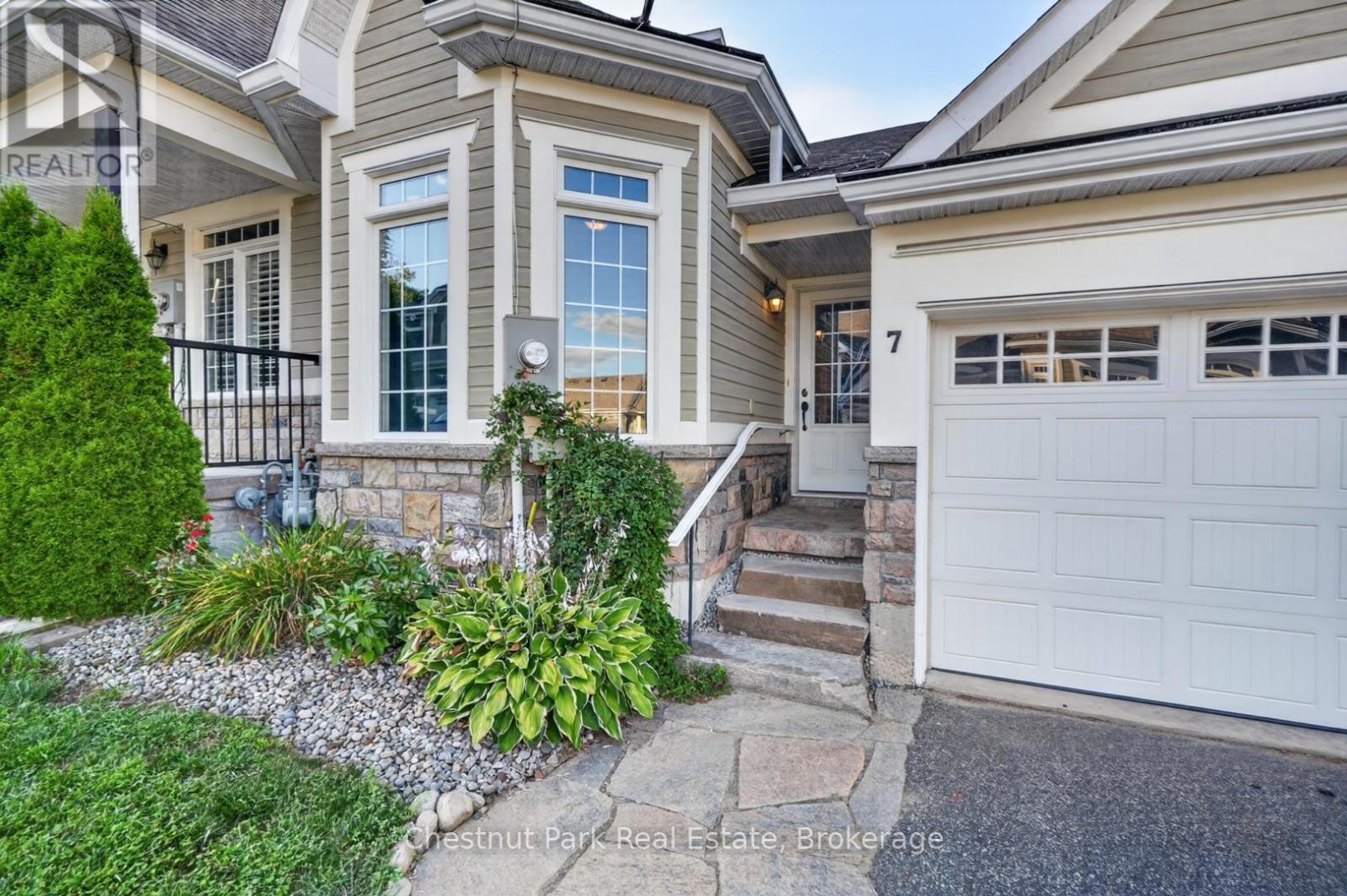 7 STORMONT COURT - Image 5