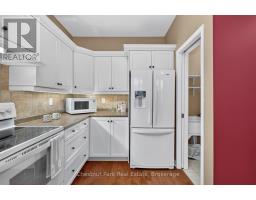 Laundry room - 7 Stormont Court, Bracebridge), ON P1L0B7 Photo 14