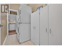 7 Stormont Court, Bracebridge), ON P1L0B7 Photo 25