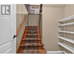 7 Stormont Court, Bracebridge), ON P1L0B7 Photo 33