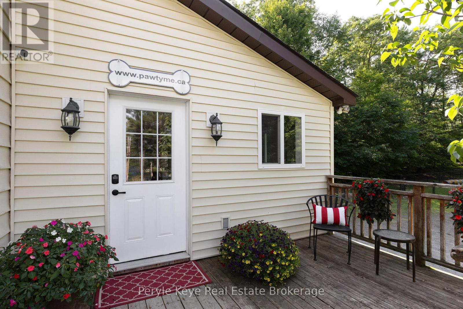 820 MANITOBA STREET - Image 10
