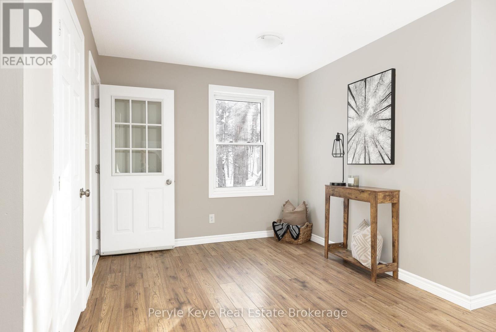 820 MANITOBA STREET - Image 36