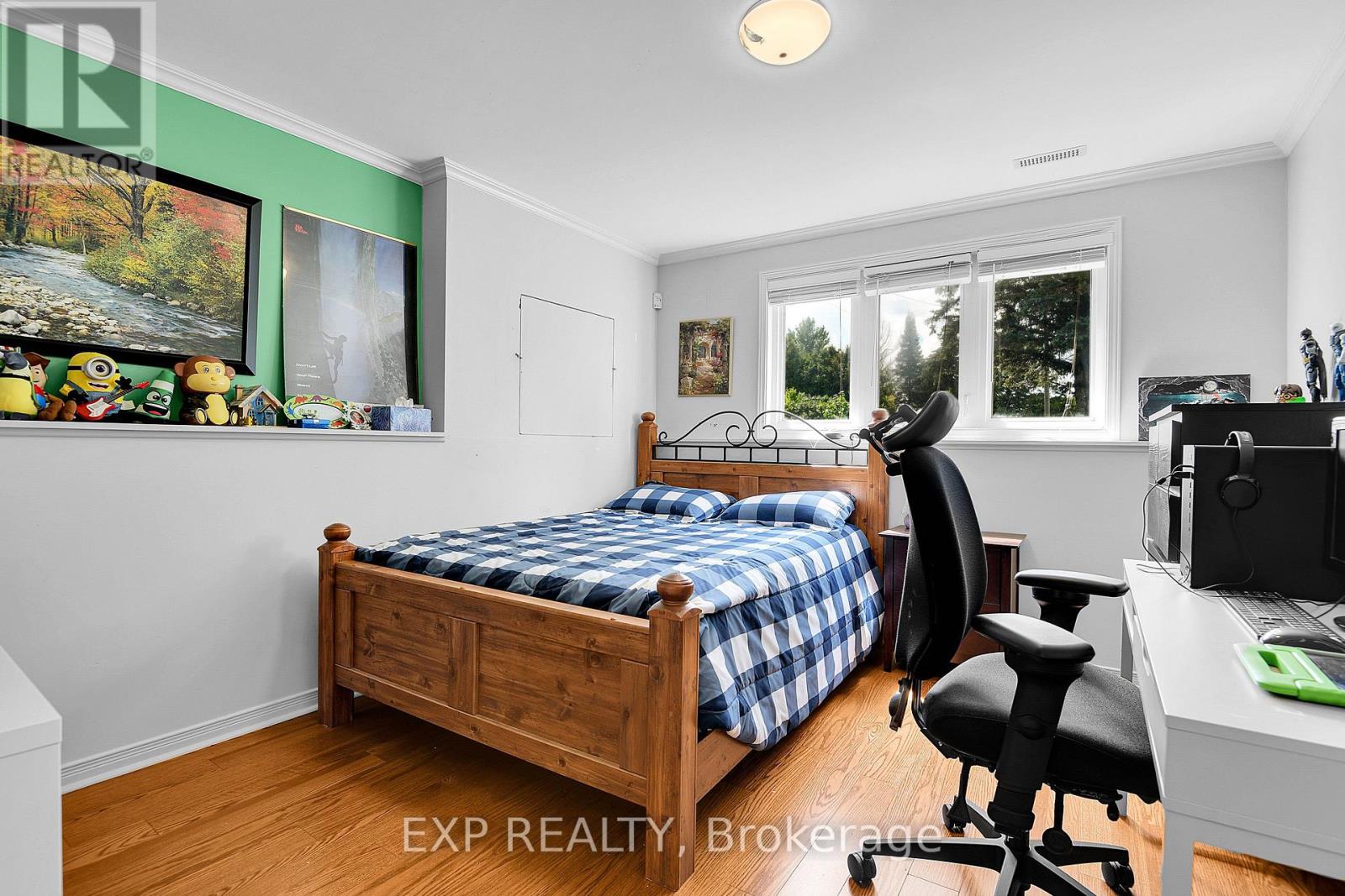 1383 KESWICK DRIVE - 22