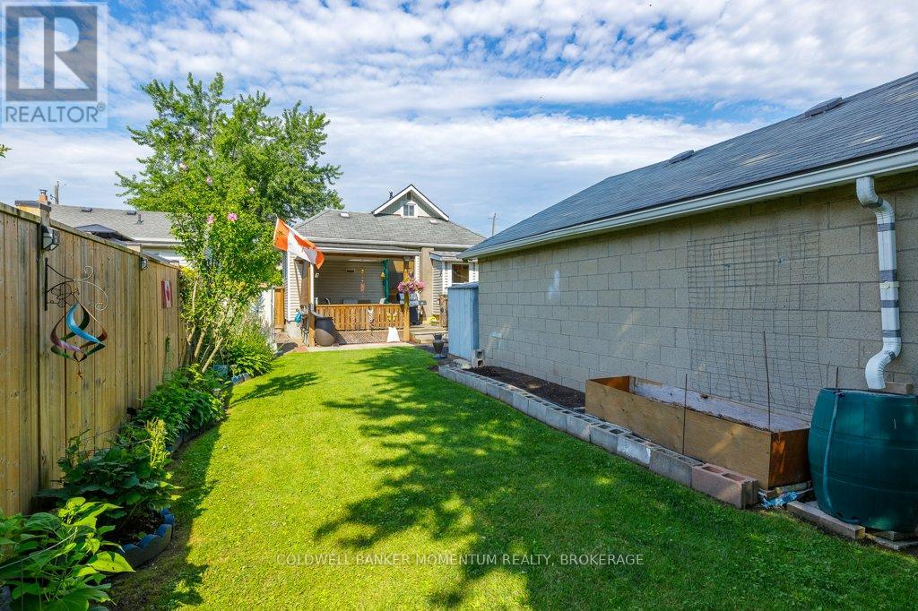 4092 MUIR AVENUE - 17