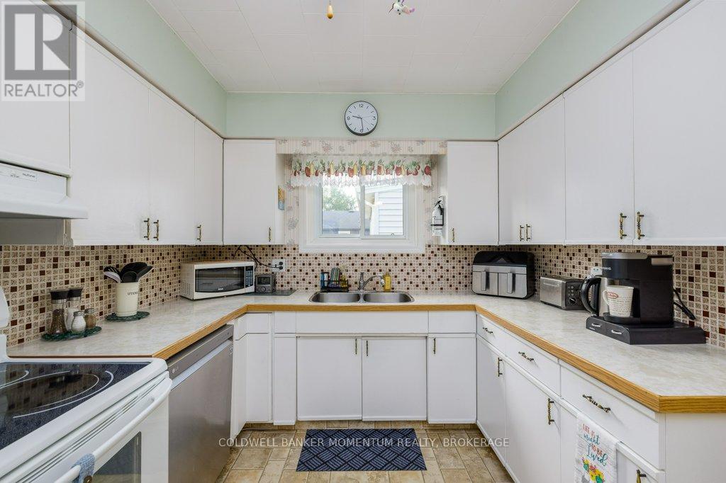 4092 MUIR AVENUE - Image 27