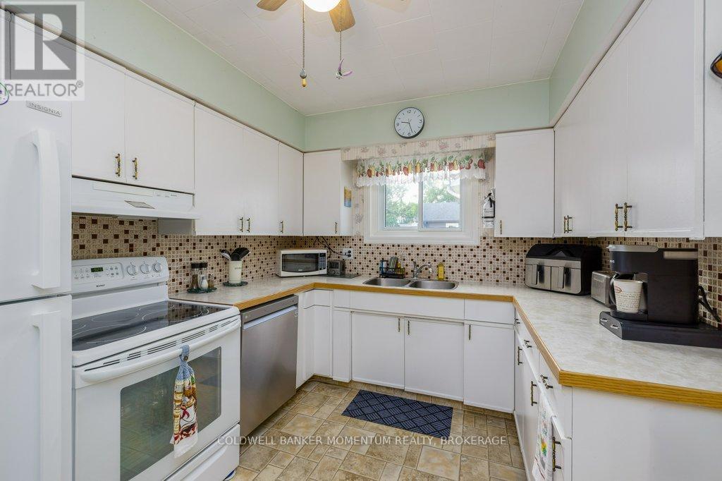 4092 MUIR AVENUE - Image 28