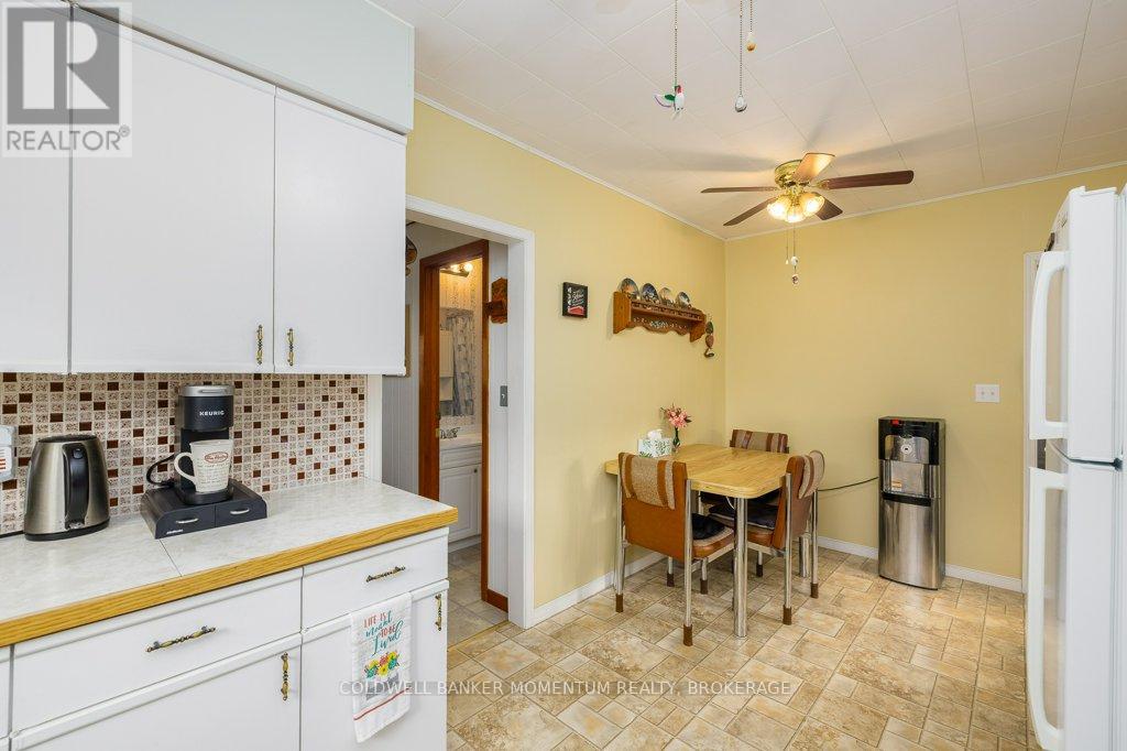 4092 MUIR AVENUE - 30
