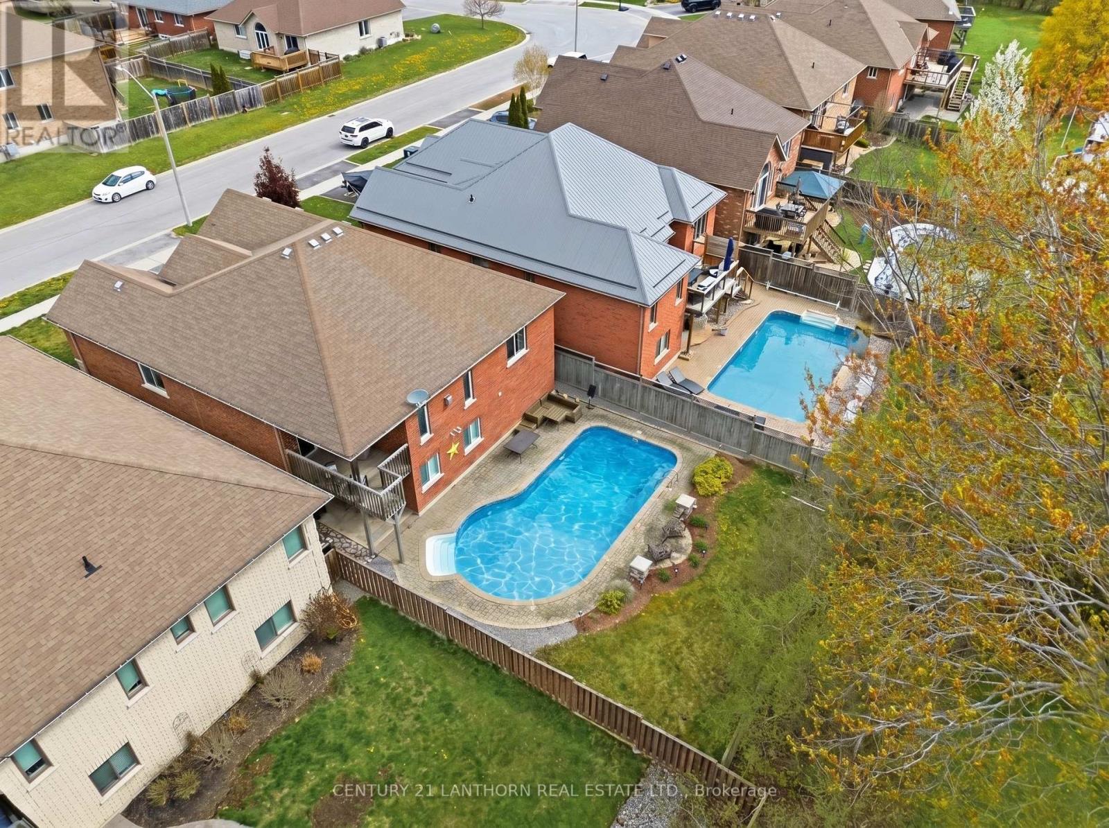 39 MCDOUGALL DRIVE - Image 44