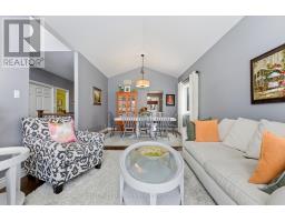 Living room - 39 Mcdougall Drive, Belleville, ON K8N0M1 Photo 11