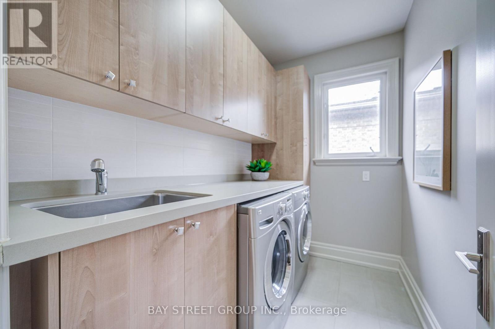 500 DELORAINE AVENUE - 33