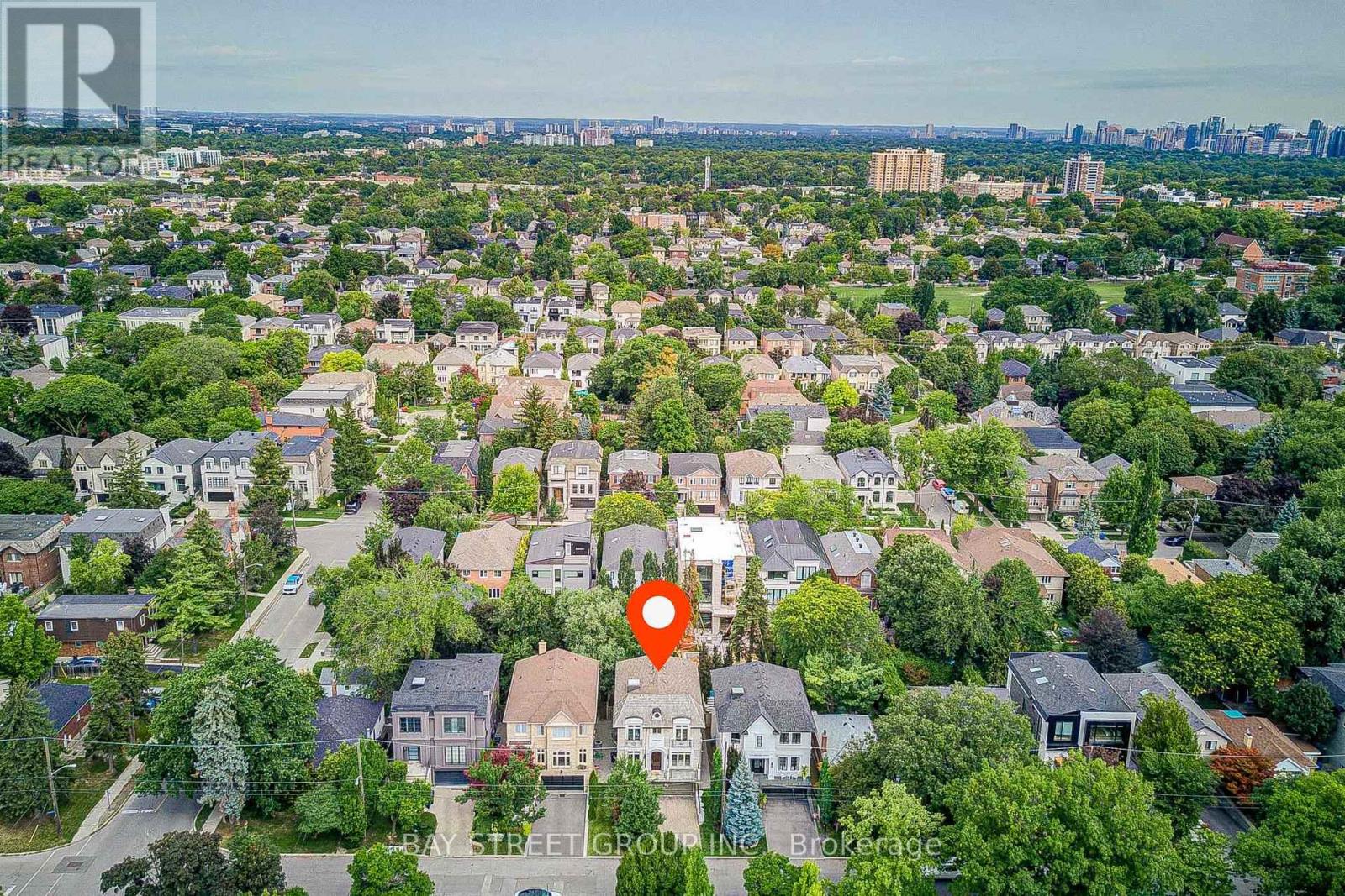 500 DELORAINE AVENUE - 4