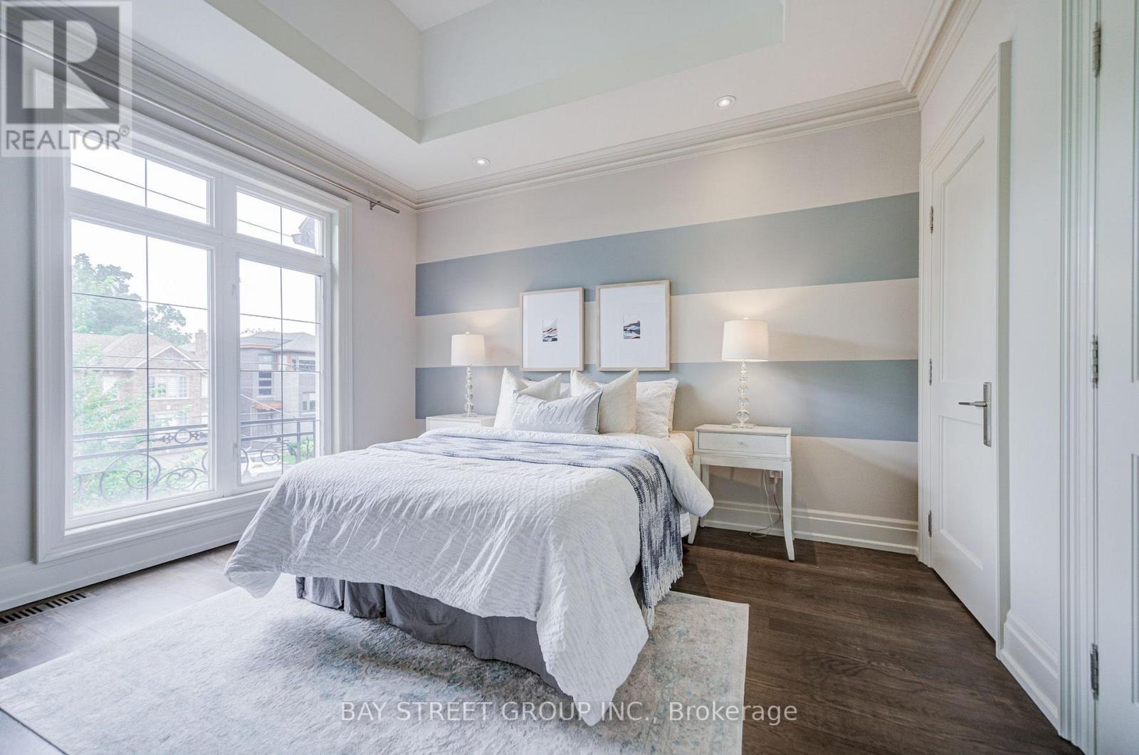 500 DELORAINE AVENUE - Image 40