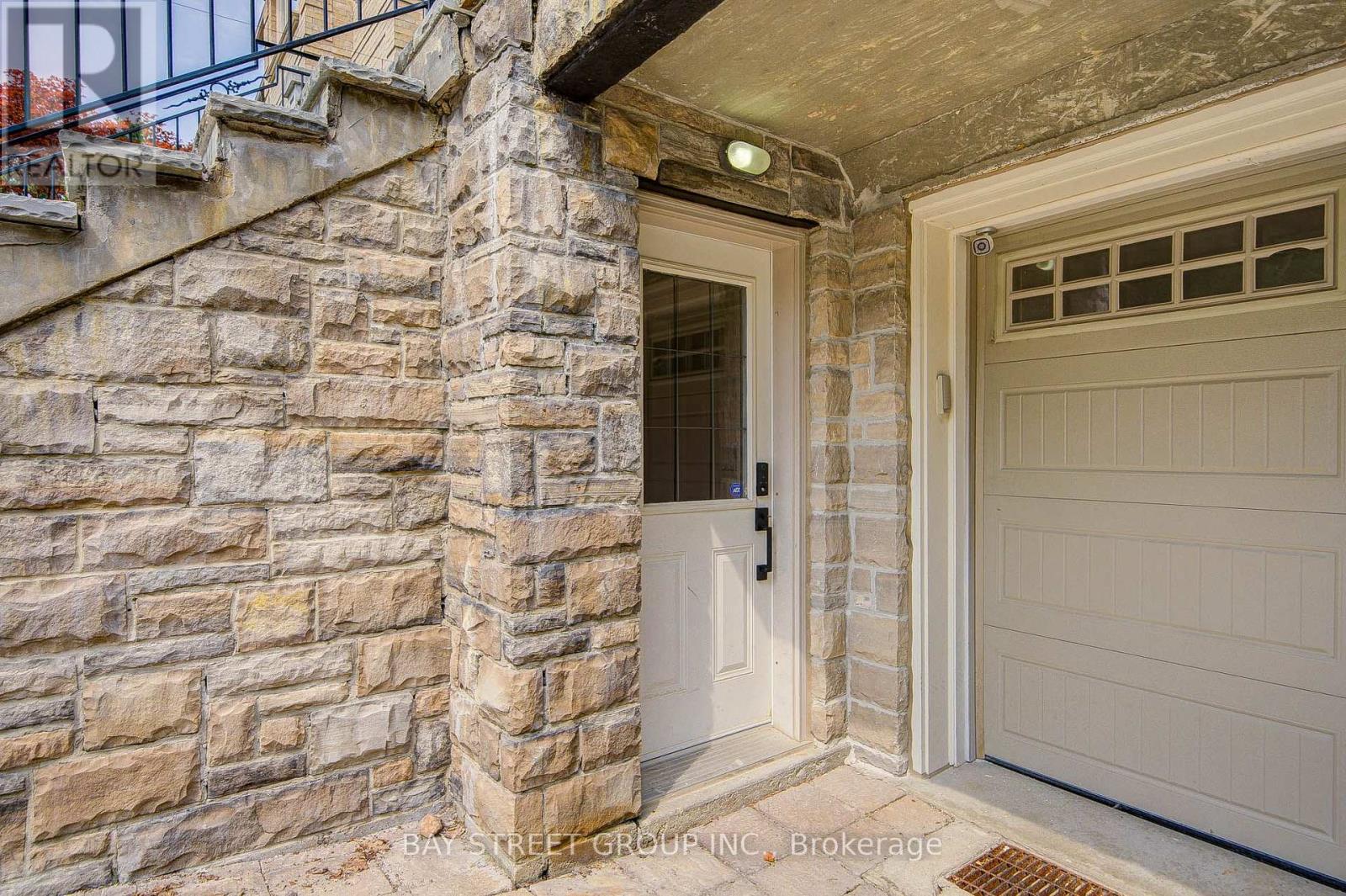500 DELORAINE AVENUE - 46