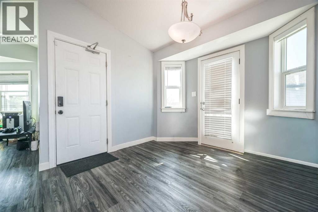 7018 90 Street - 8