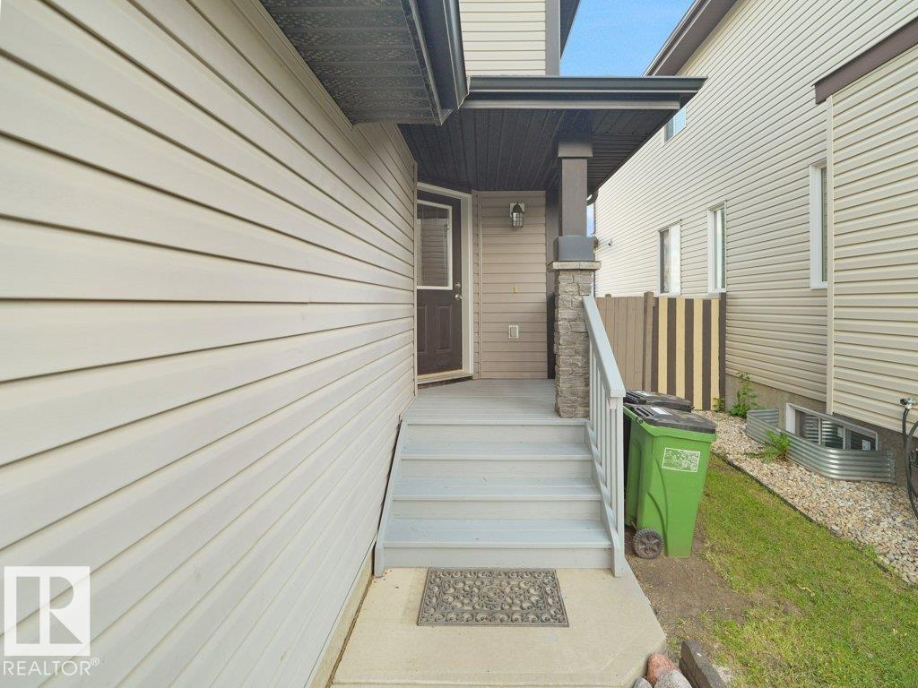 3010 17A Ave NW - 10