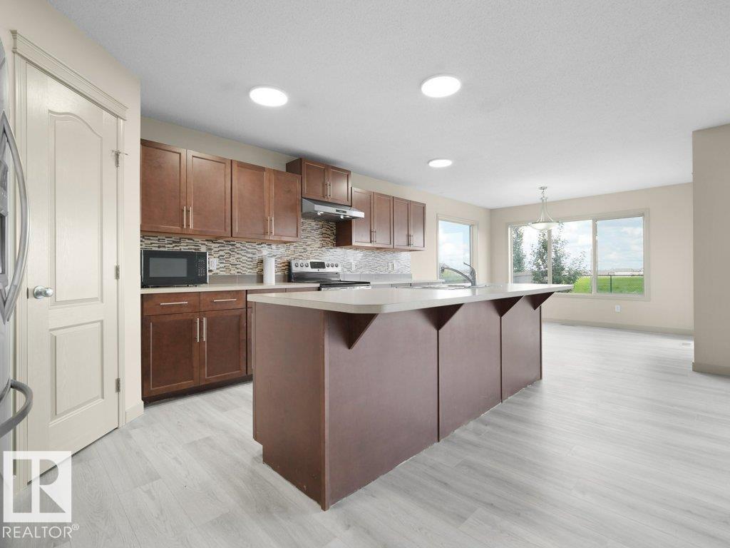 3010 17A Ave NW - Image 22