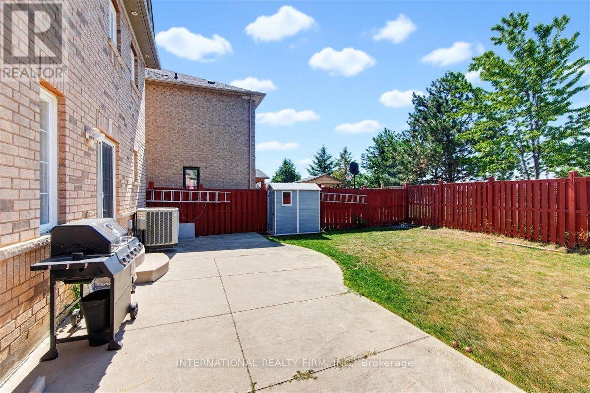 26 MAUVE DRIVE - Image 40