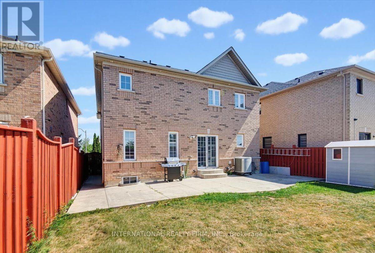 26 MAUVE DRIVE - 43