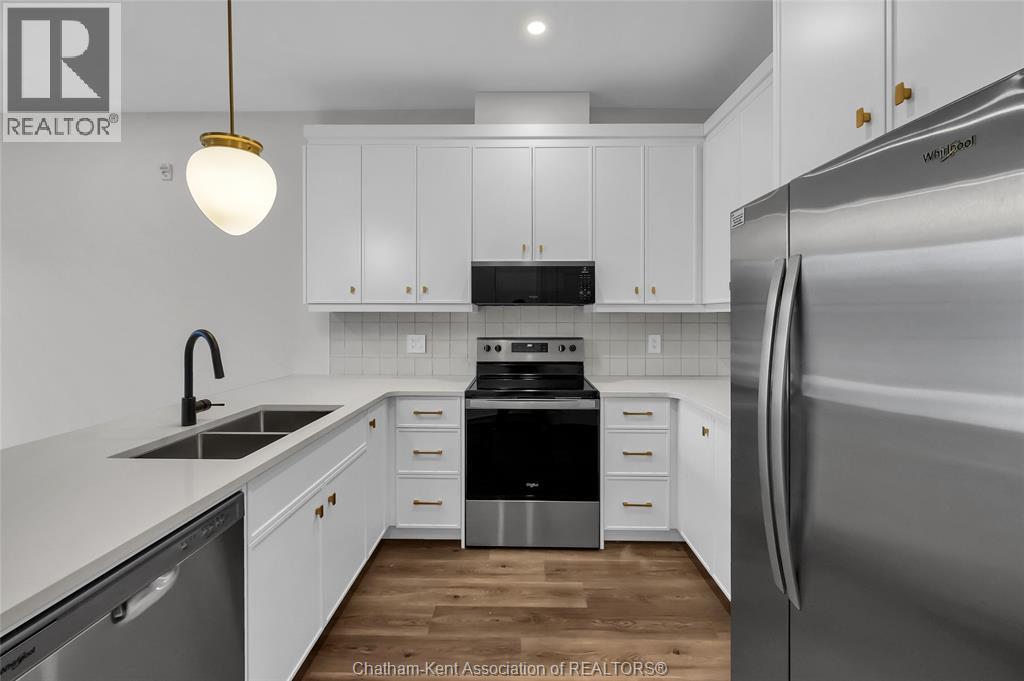 12 Mill Street West — photo 10