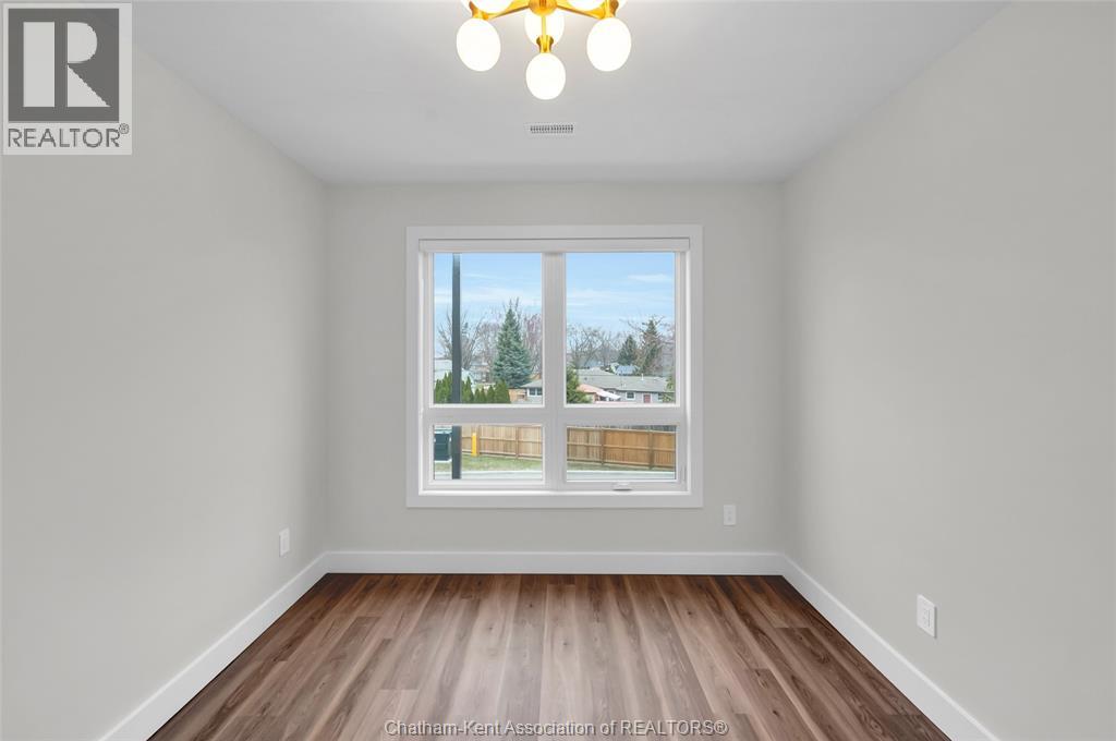 12 Mill Street West — photo 18