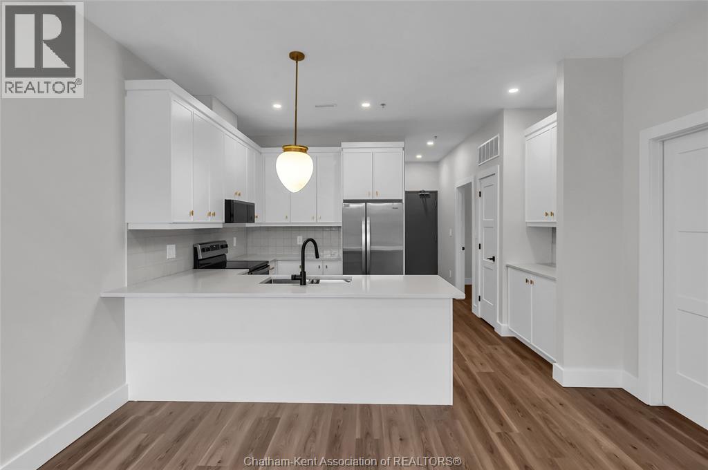 12 Mill Street West — photo 8