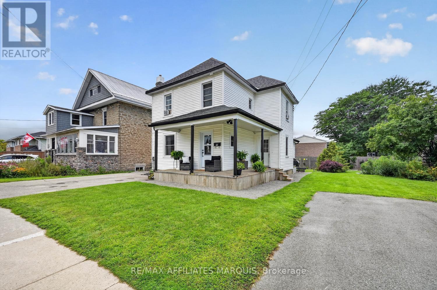 57 SMITHS FALLS AVENUE - 3