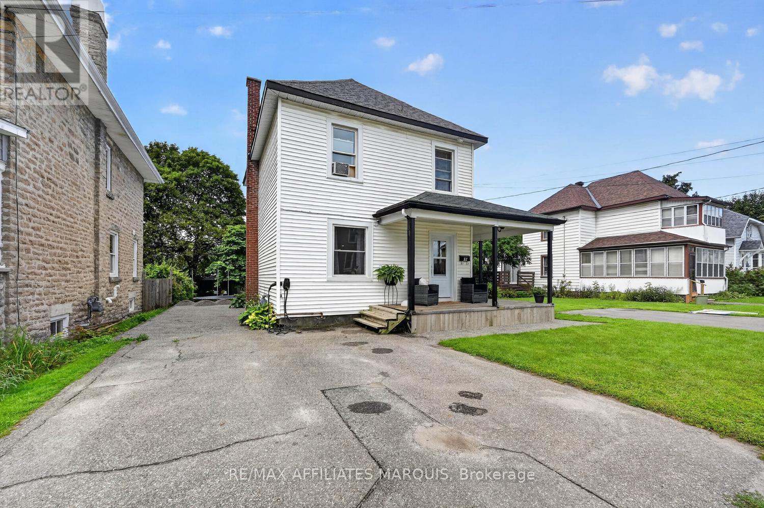 57 SMITHS FALLS AVENUE - Image 5