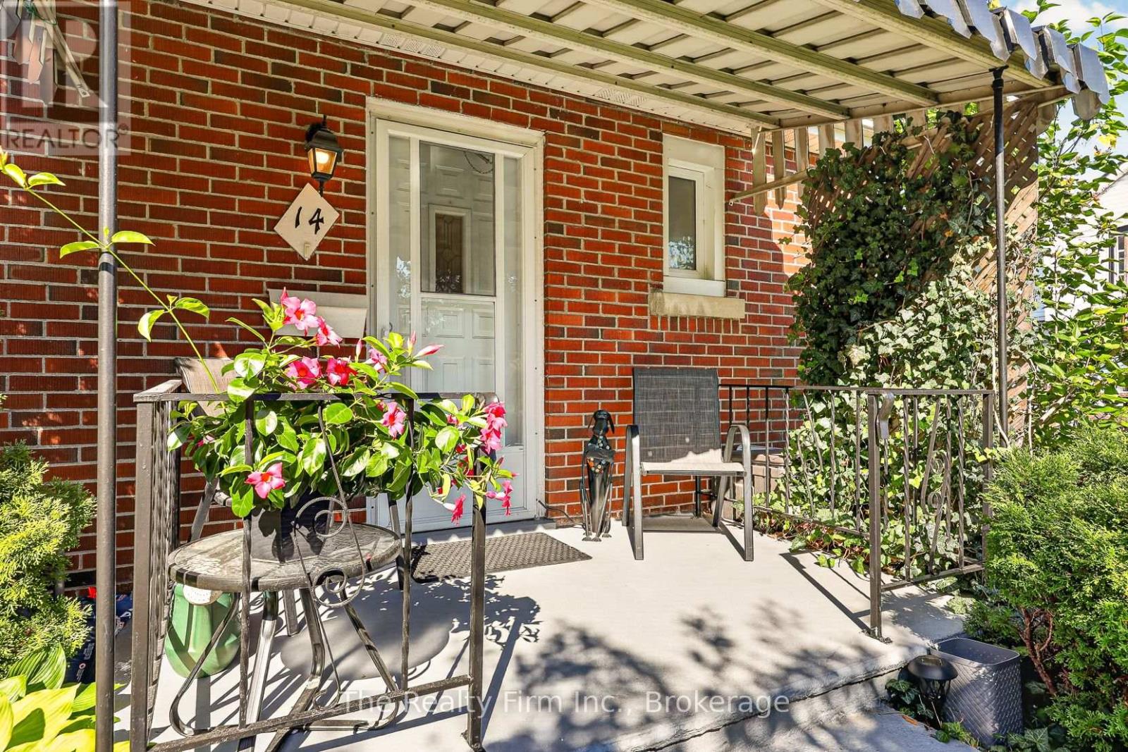 14 EAST PARK DRIVE - 4