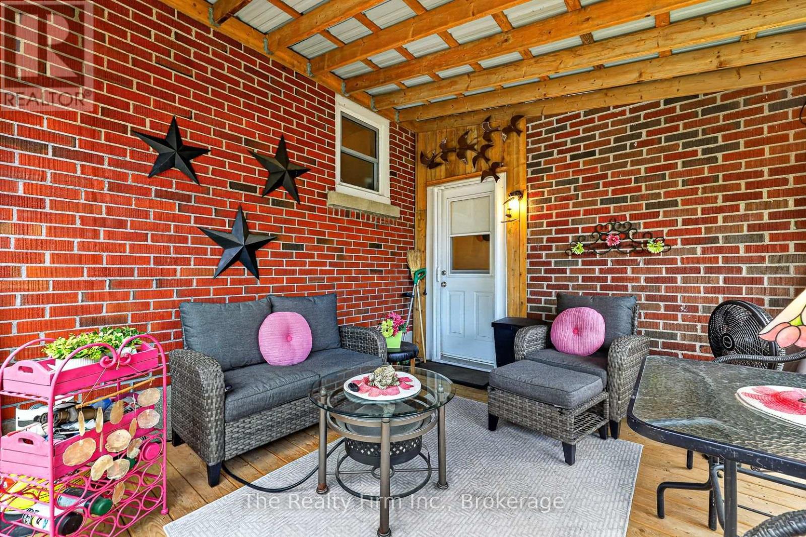 14 EAST PARK DRIVE - 40