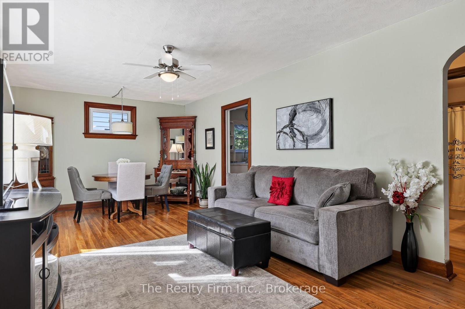 14 EAST PARK DRIVE - 7