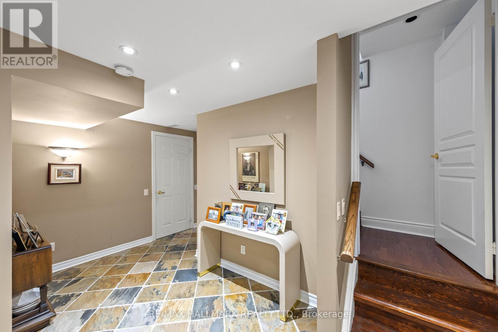 79 WESTBURY COURT - Image 29