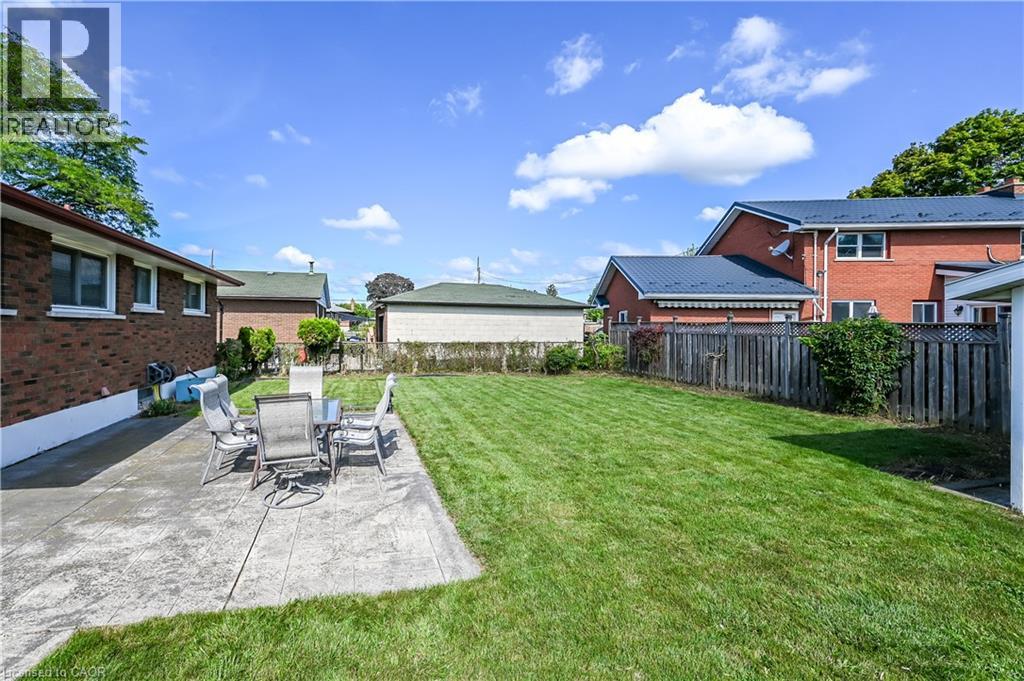 5 KENTLEY Drive - 38