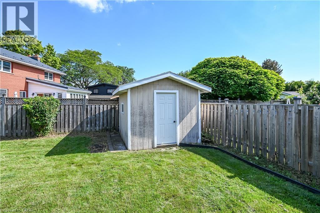5 KENTLEY Drive - Image 43