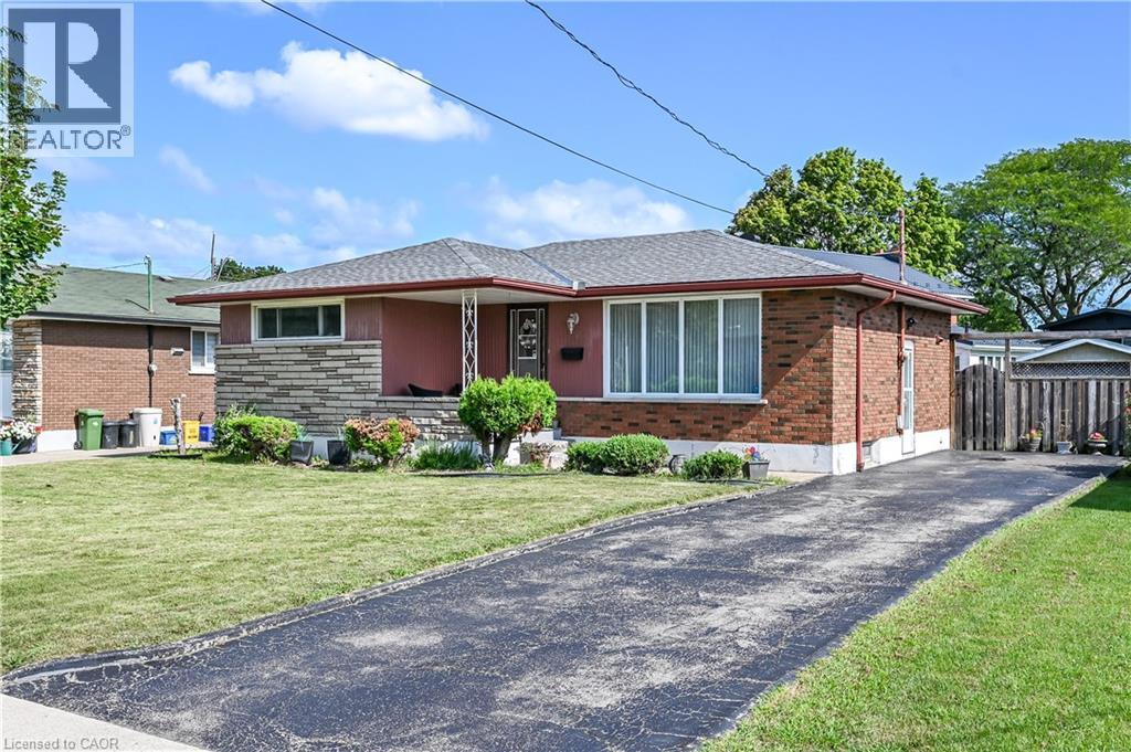 5 KENTLEY Drive - Image 44